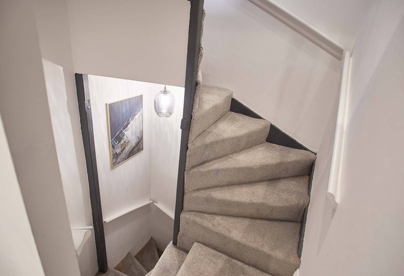 Hotel Burns Yard Apartment