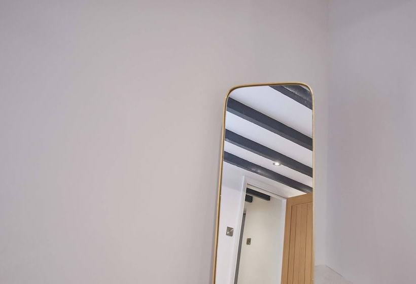 Hotel Burns Yard Apartment