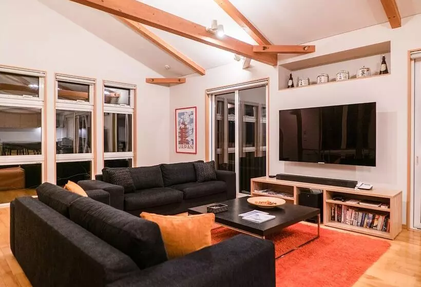 Hotelli Casi 67 Chalet