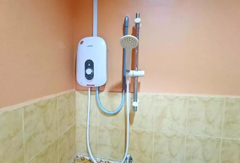 Hotelli Chalet Yunie Marang By Rvh