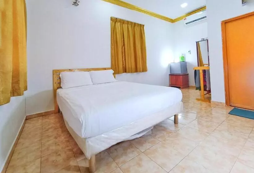 Hotelli Chalet Yunie Marang By Rvh