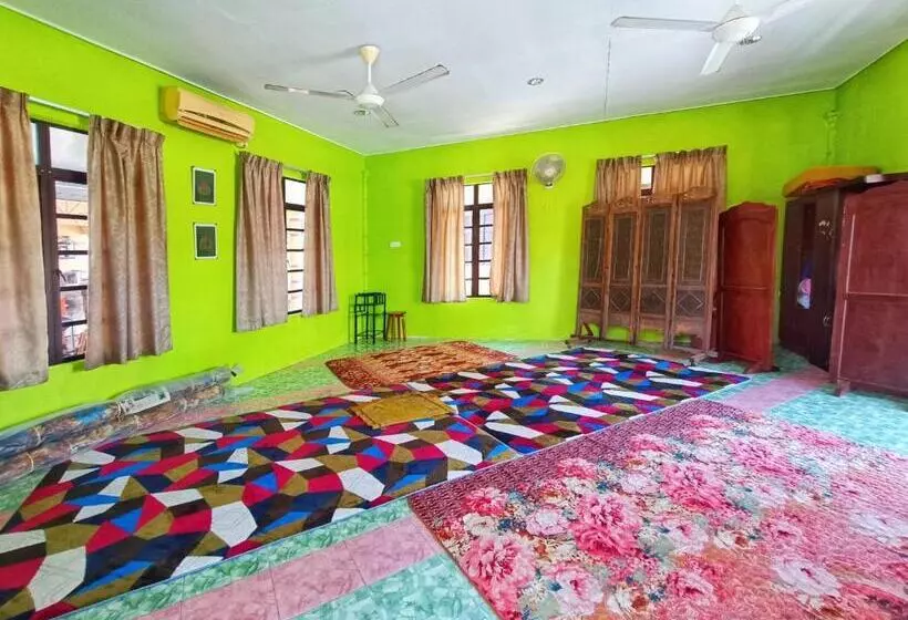 Hotelli Chalet Yunie Marang By Rvh