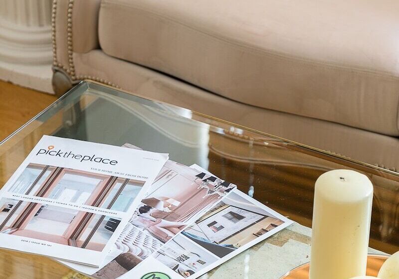 Luxury 5 Bedroom Villa With Parking And Ac