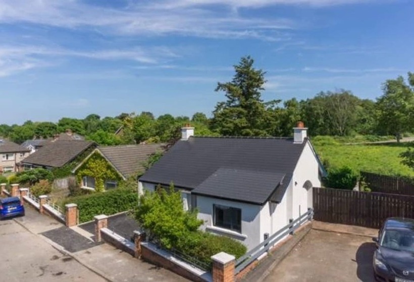 Malone Premium Cottage City Centre Access