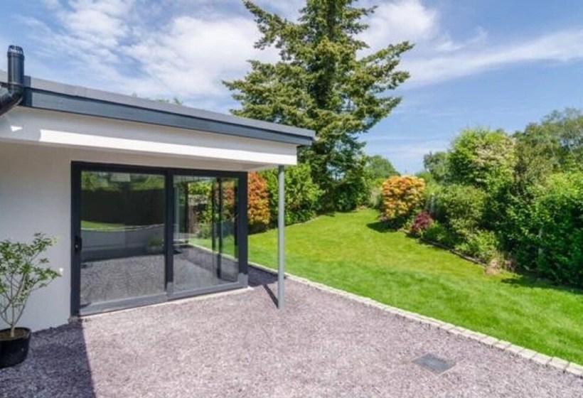 Malone Premium Cottage City Centre Access