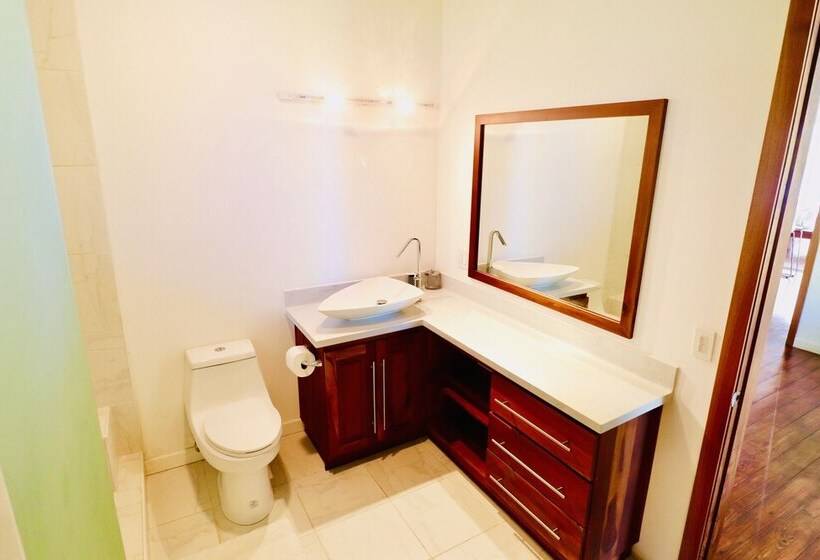 پانسیون Ananta Sun