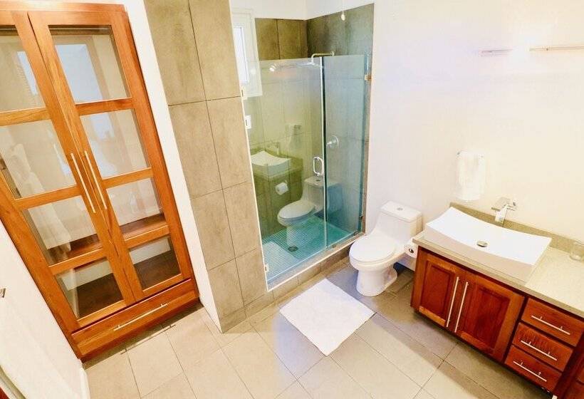 پانسیون Ananta Sun