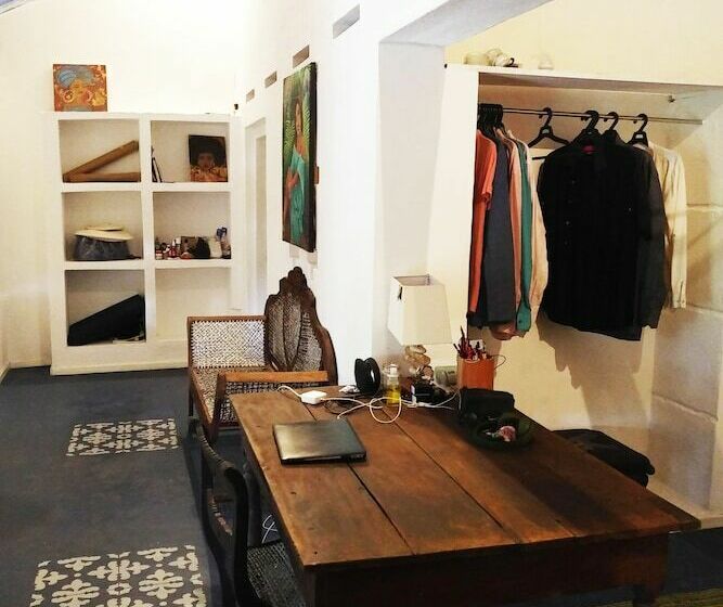 פנסיון Kayumanis House Tangalle