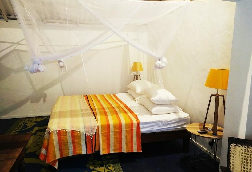 פנסיון Kayumanis House Tangalle