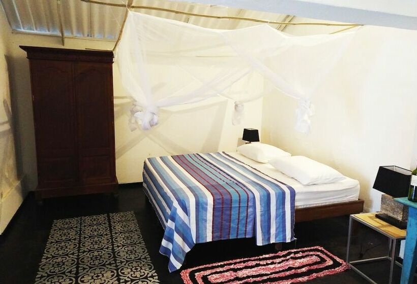 פנסיון Kayumanis House Tangalle