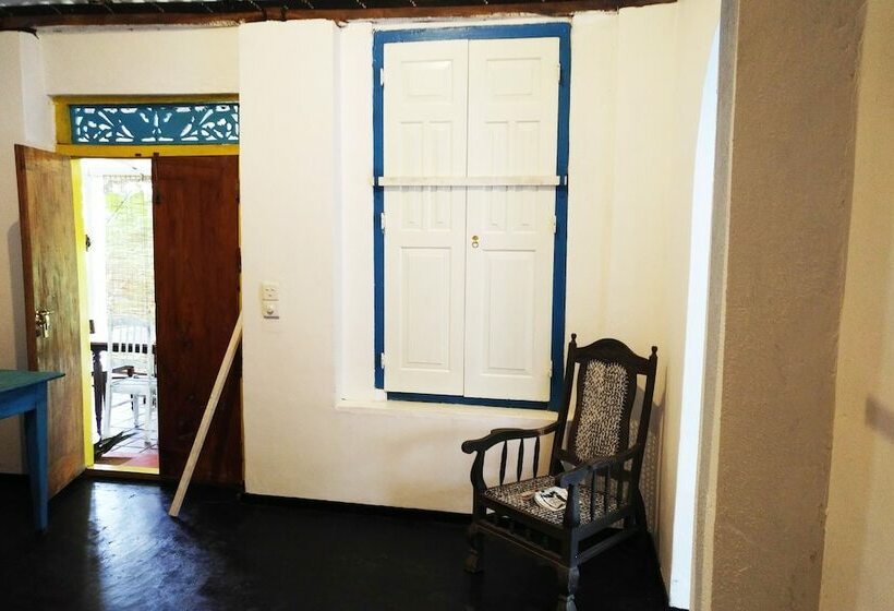 פנסיון Kayumanis House Tangalle