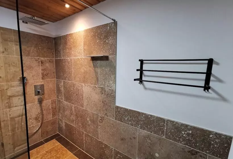 ペンション Landhaus Am Arzbach