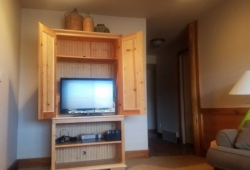 Red Rock Ranch Cabin