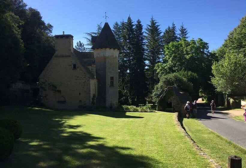 Курорт Combas Village De Gites