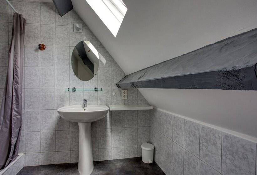 Курорт Combas Village De Gites