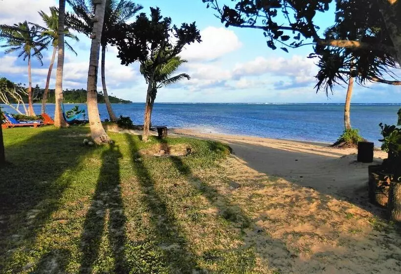 Sigasiga Sands Boutique Resort