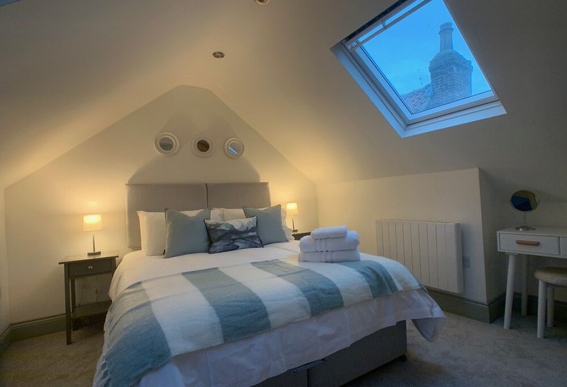 Threadneedle Cottage