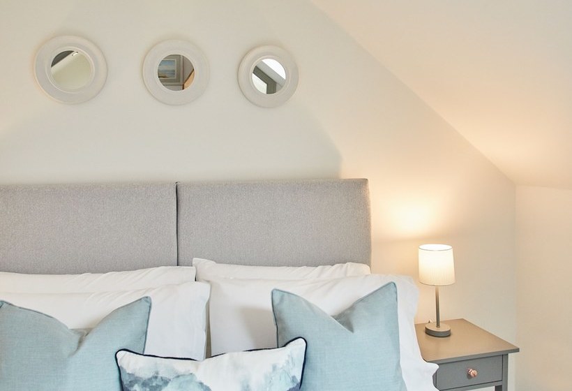 Threadneedle Cottage