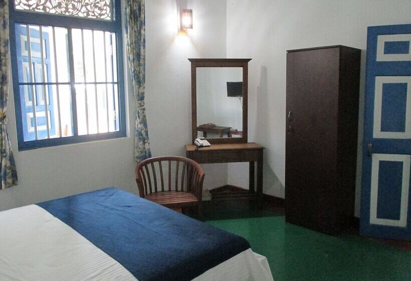 צימר Villa Whispering Shells