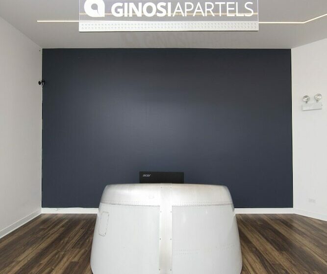 Ginosi 747 Apartel