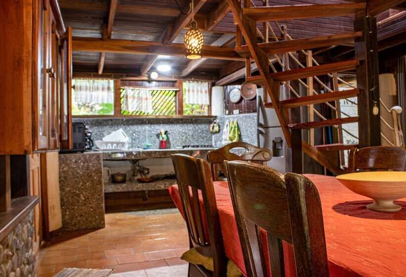 هتل Chalet Y Cabinas Hibiscus