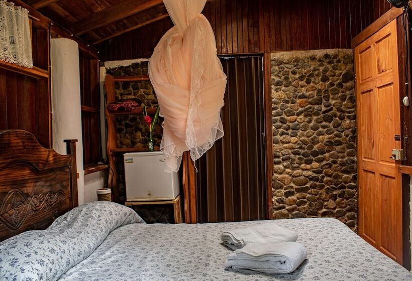 هتل Chalet Y Cabinas Hibiscus