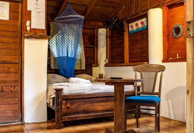 هتل Chalet Y Cabinas Hibiscus