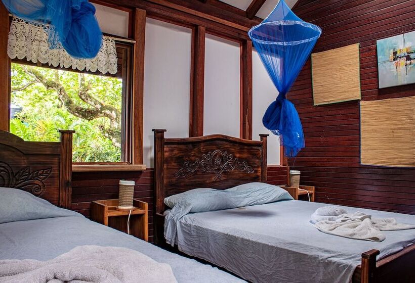 هتل Chalet Y Cabinas Hibiscus