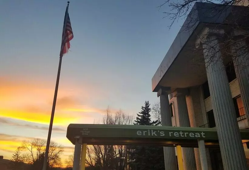 ホテル Erik S Retreat