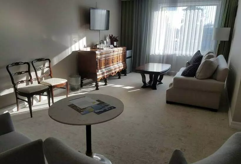 ホテル Erik S Retreat