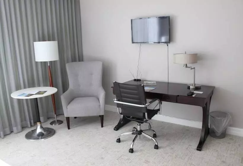 ホテル Erik S Retreat