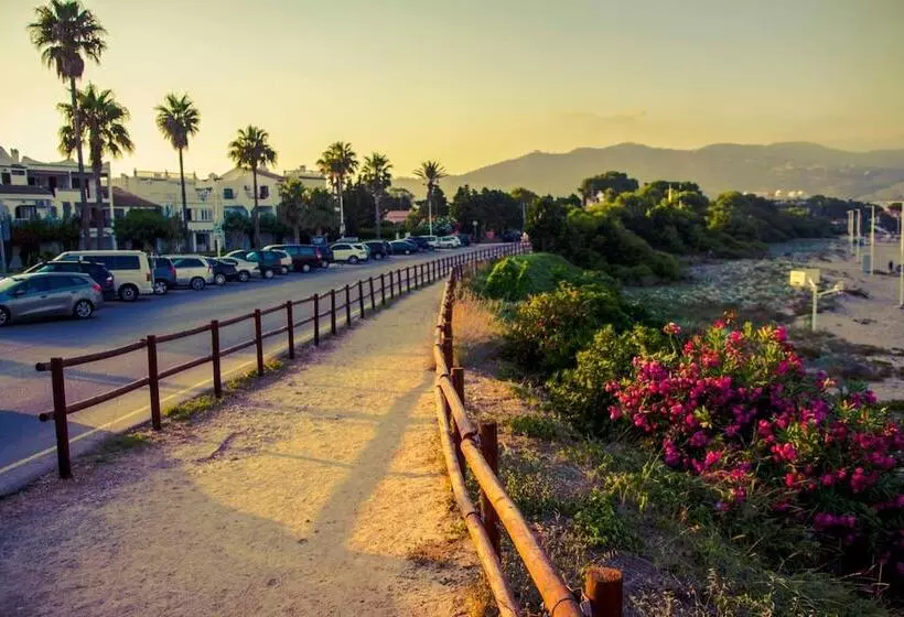 Kione Villamar Habitat