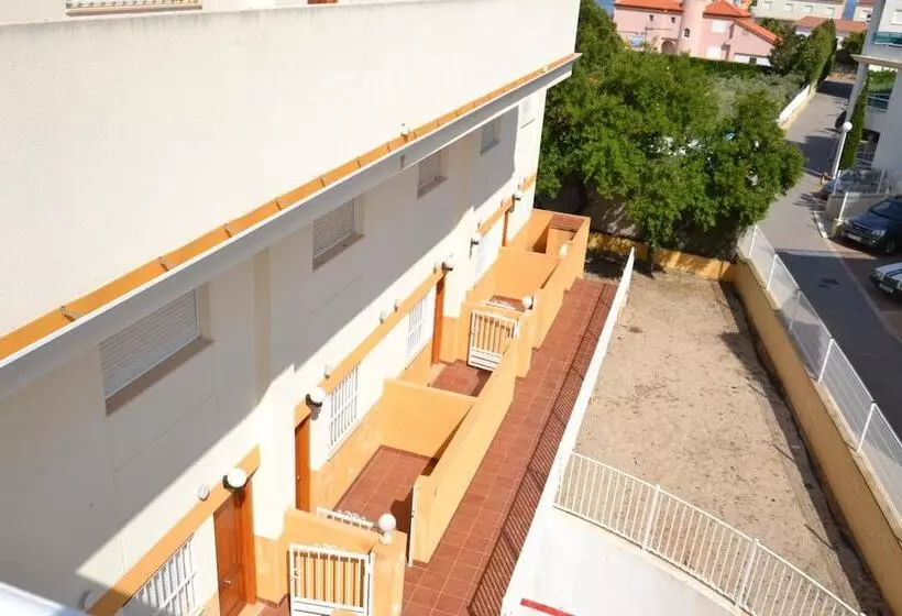 Kione Villamar Habitat