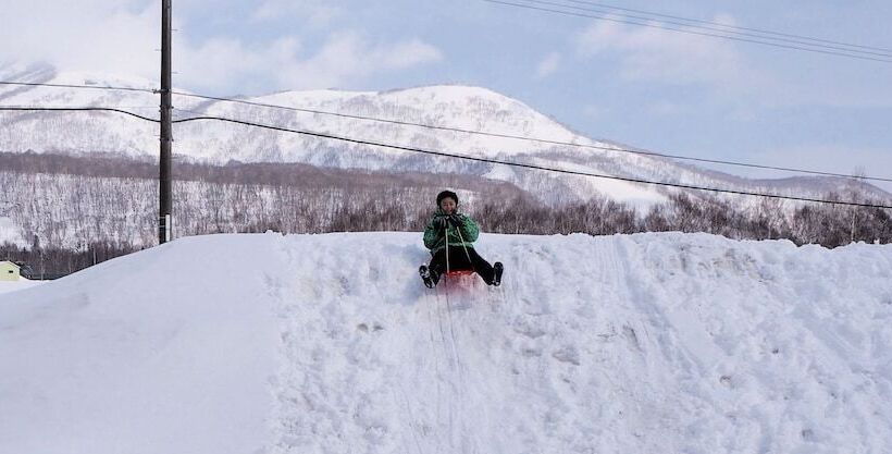 Niseko Highland Cottages