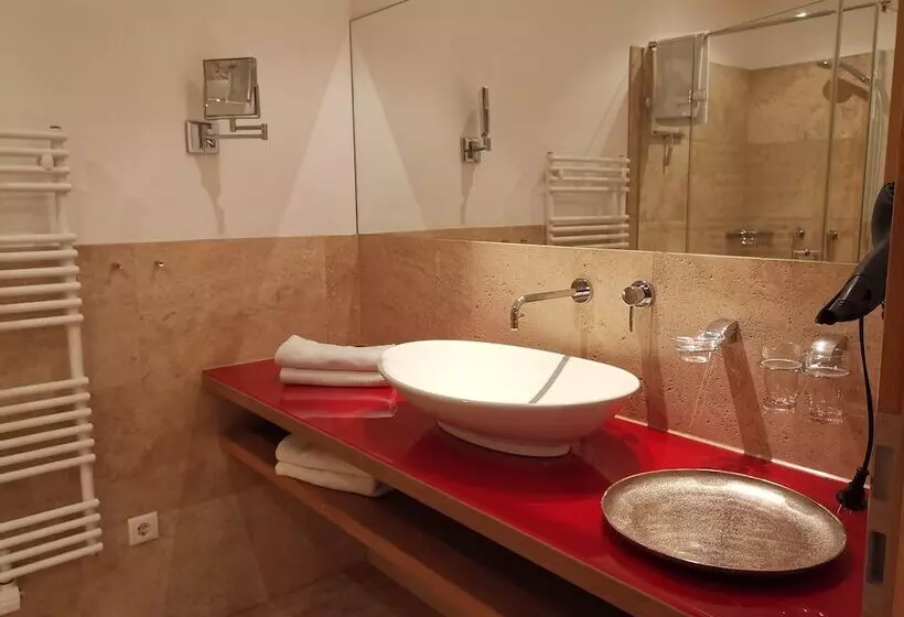 Majatalo Ferienwohnung Landhaus Alpinum