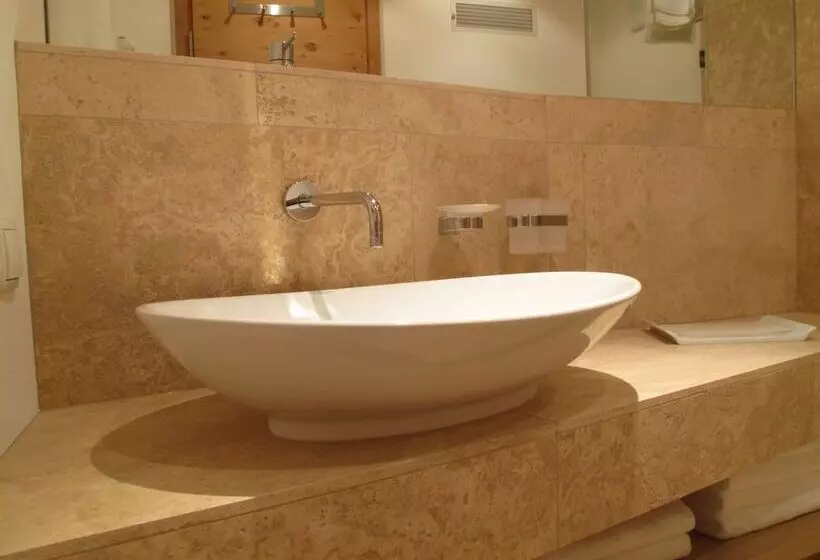 Majatalo Ferienwohnung Landhaus Alpinum