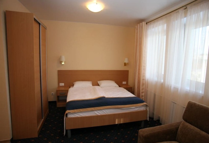 בית מלון כפרי Baltiets Resort