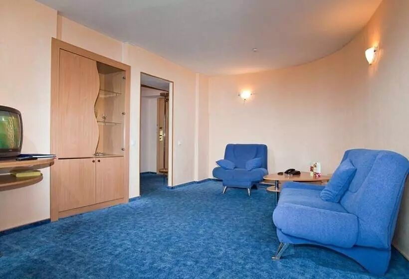 בית מלון כפרי Baltiets Resort