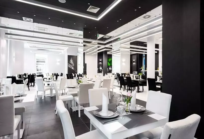 فندق Best Western Plus Krakow Old Town