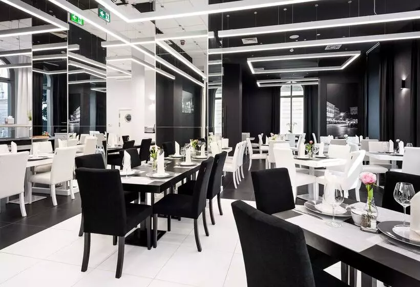 فندق Best Western Plus Krakow Old Town