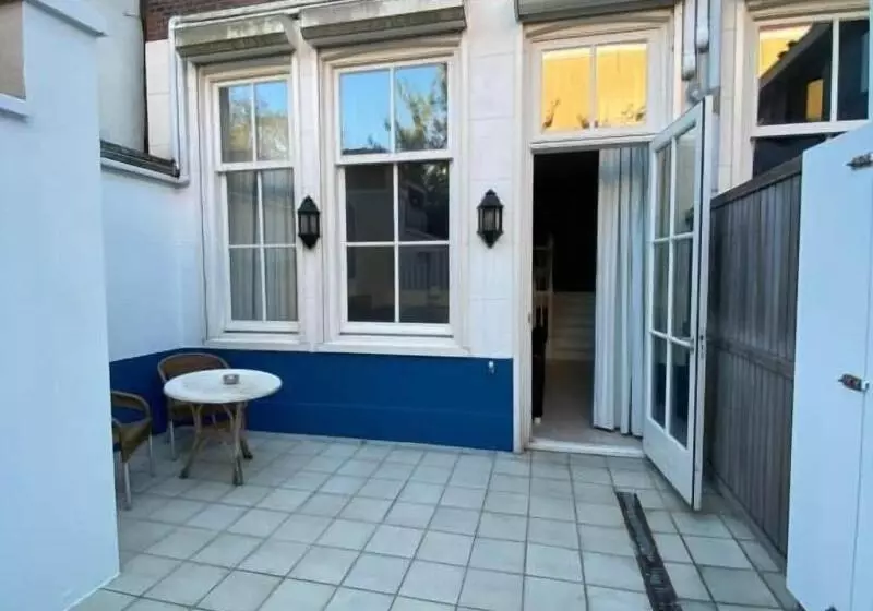 فندق Bridges House Delft