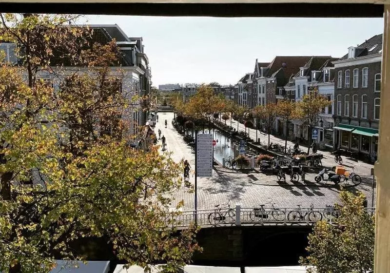 فندق Bridges House Delft