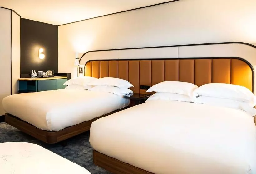 هتل Hilton Paris La Defense