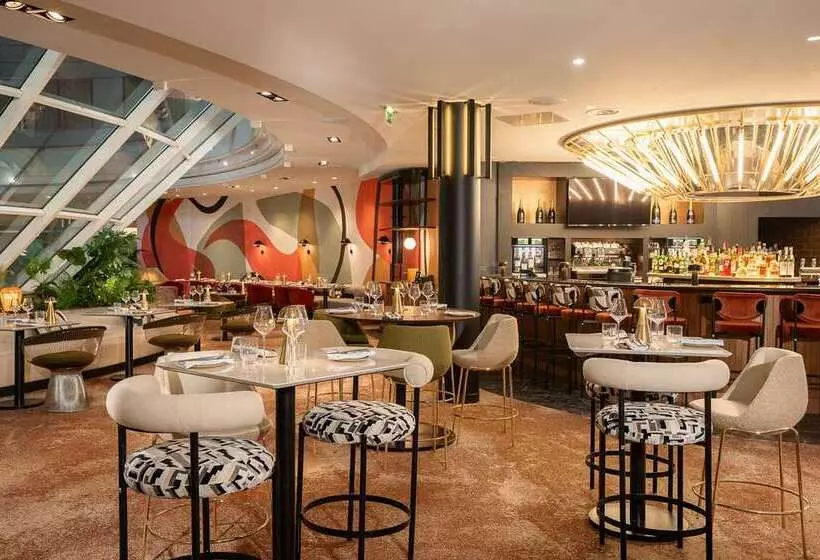 هتل Hilton Paris La Defense