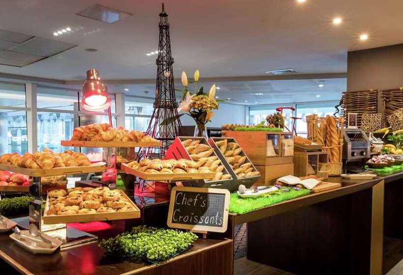 ホテル Hilton Paris La Defense