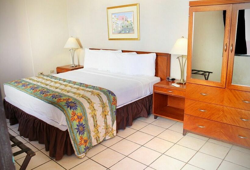 فندق Howard Johnson Inn Plaza de Armas Old San Juan