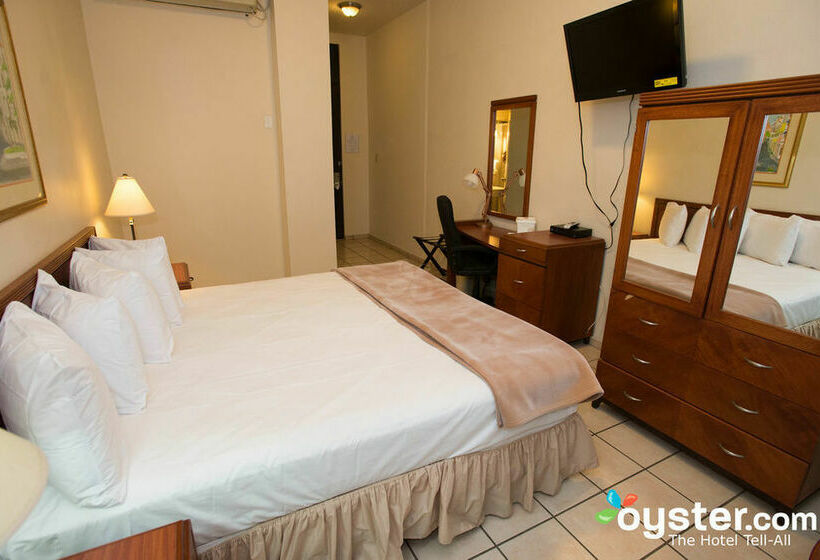 فندق Howard Johnson Inn Plaza de Armas Old San Juan