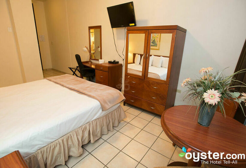 فندق Howard Johnson Inn Plaza de Armas Old San Juan