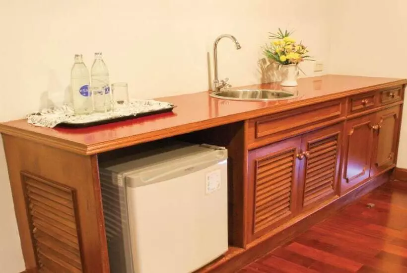 Hotel Life Up Resort And Spa