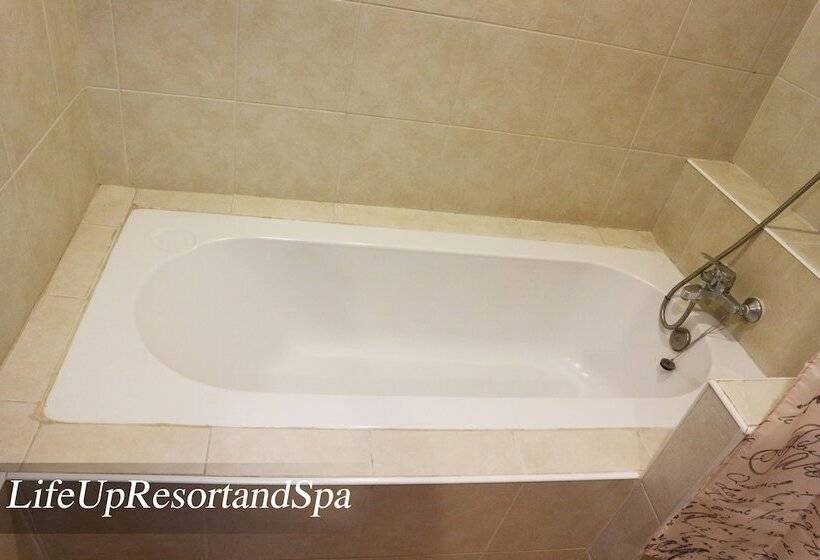 Отель Life Up Resort And Spa